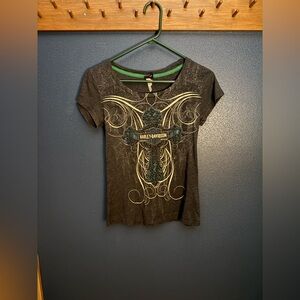 Y2K Harley-Davidson Women's Gray Tee with Cross Graphic